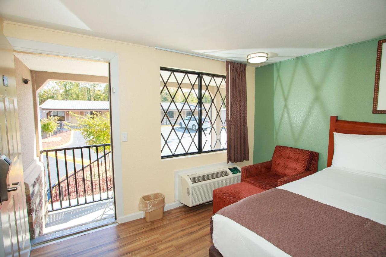 Travelodge By Wyndham Macon West Eksteriør billede