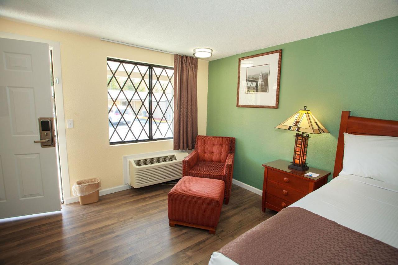 Travelodge By Wyndham Macon West Eksteriør billede