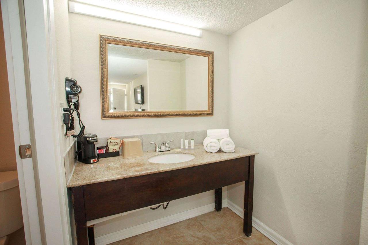 Travelodge By Wyndham Macon West Eksteriør billede
